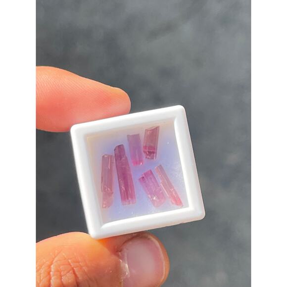 Pink Tourmaline Crystal Parcel - 4 Carats - Picture 3 of 4